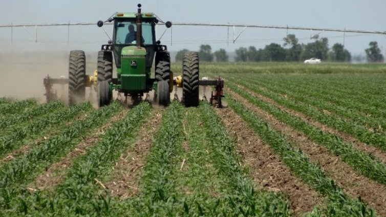 Ръст в търсенето на земеделските земи в България