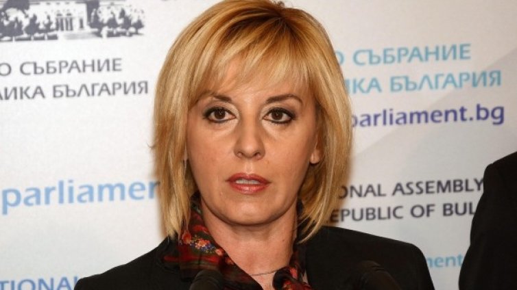 Формулата на Мая: Асфалт + Бойко = реформа