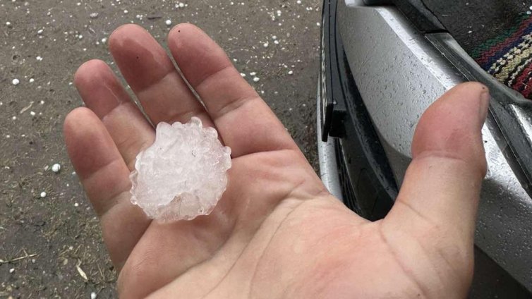 След градушката: Продължава частичното бедствено положение в новозагорски села