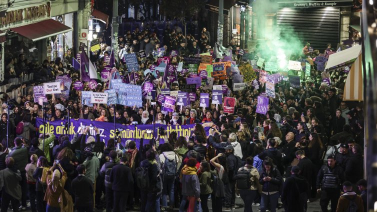 Втора разчленена жена е открита в контейнери за боклук в Истанбул