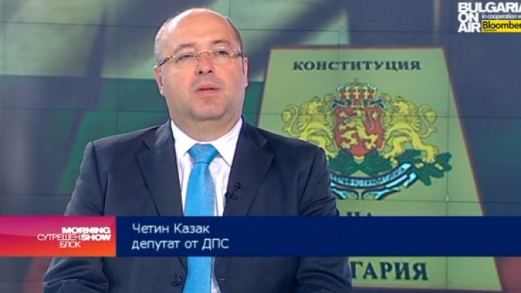 Промените в Конституцията крият рискове