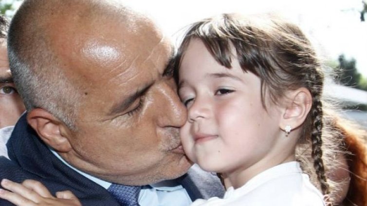 4-годишната Теди спонтанно изтичала към Борисов