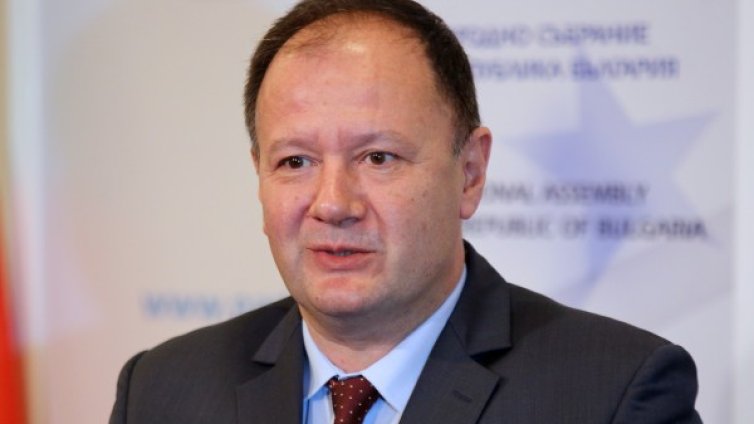 На 24 май: БСП притеснени за българското училище