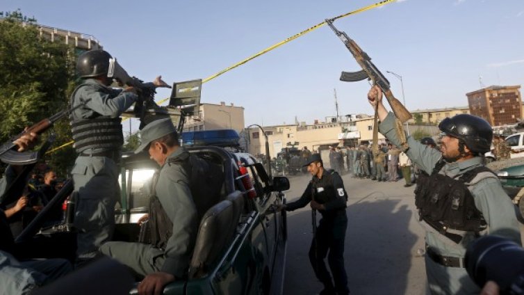 Бунтовници нападнаха хотел, посещаван от чужденци, в Кабул