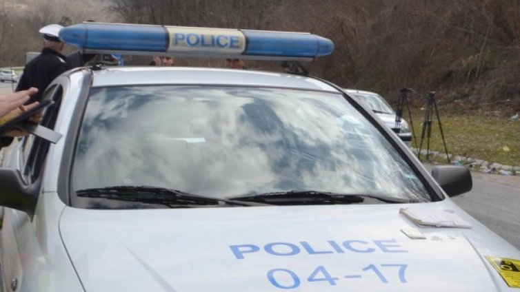 Удар между кола и камион взе жертва