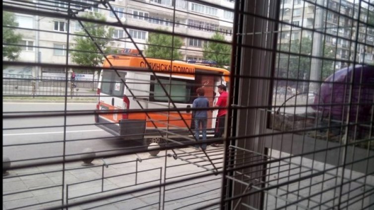 Софийска линейка спасява... гардероб