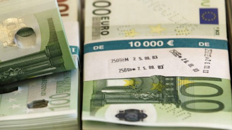 Уволниха подкупен инспектор на ДАИ в Хасково