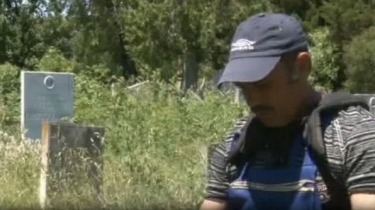 Честността на гробаря, който намери пари и ги върна