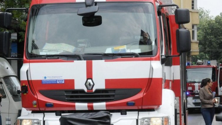 Масов палеж на фирмени микробуси в Бургас