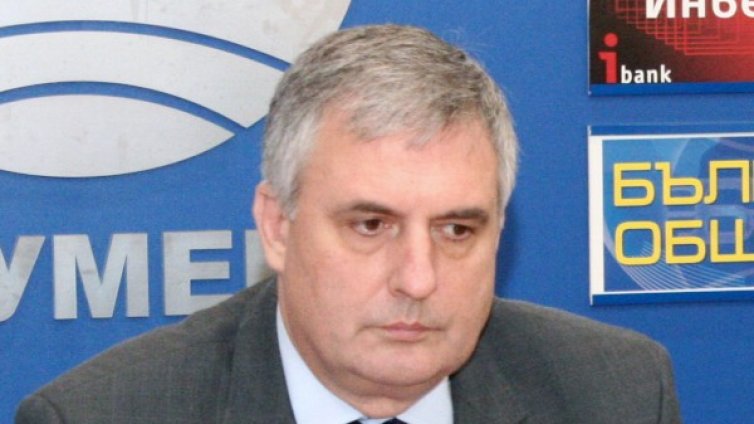 Депутати спънаха Калфин за пенсионната реформа