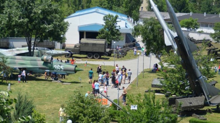 Празник за деца и родители на "Деня на бащата" в НВИМ