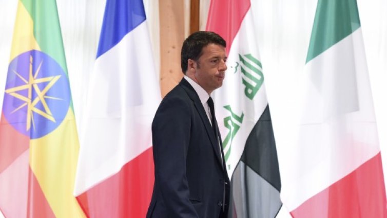 Ренци предупреди Европа, имал план за бежанците