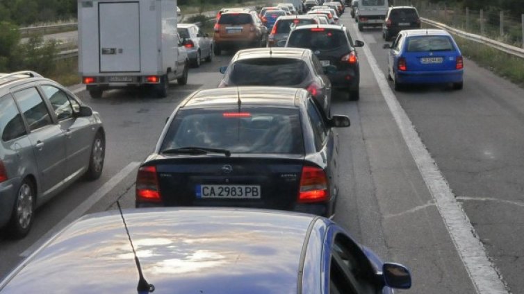 Мрънкаме за трафика, но не и за мръсотията
