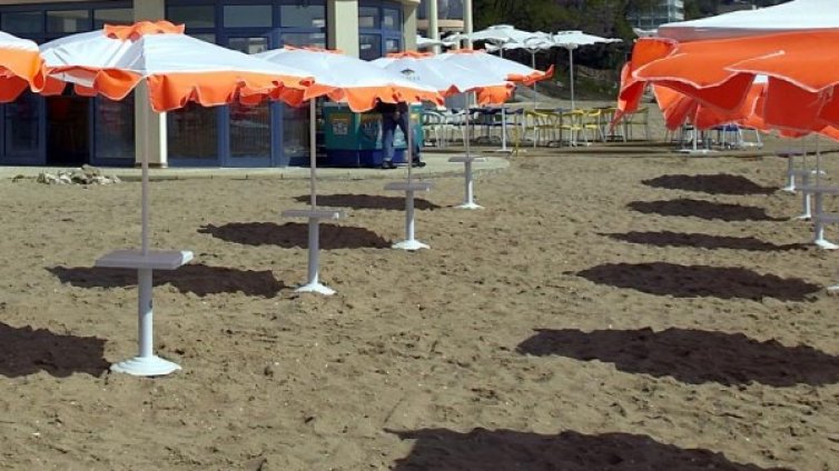 Масови проверки по кръчми и барове в Слънчев бряг