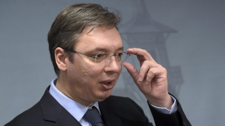 Вучич шокиран от решението на Унгария за ограда по границата