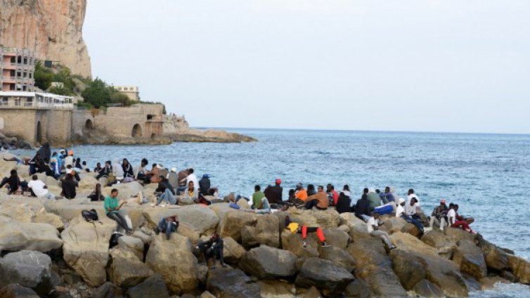 Мигрантският наплив може да разруши ЕС