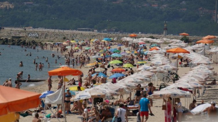 Около 120 лв. ще ни струва настинката на морето 