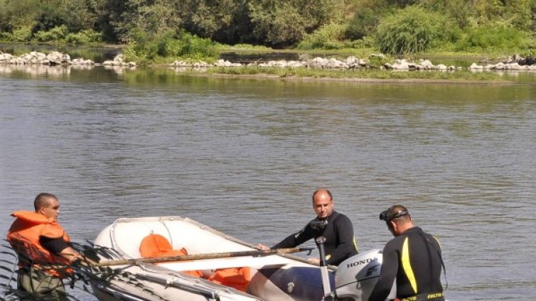 Труп на жена изплува от Марица в Пазарджик