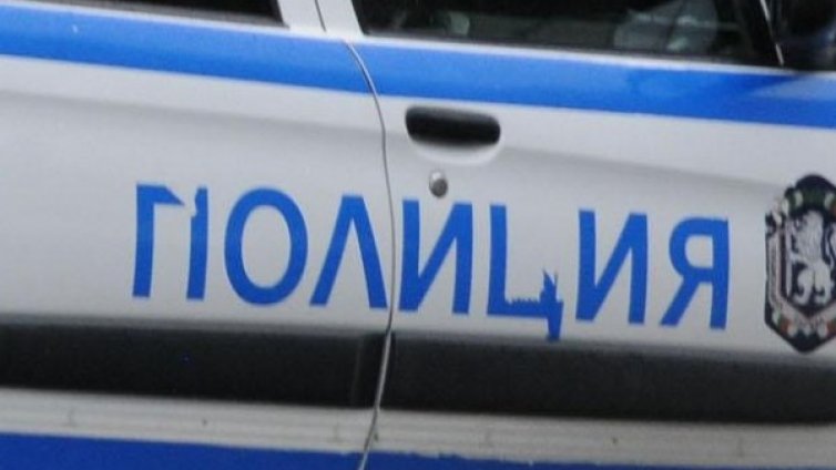 Мъж даде рушвет на полицаи, те го арестуваха 