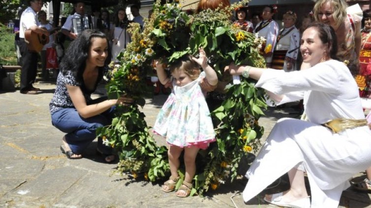 Денят на лековитите билки: Народът празнува Еньовден