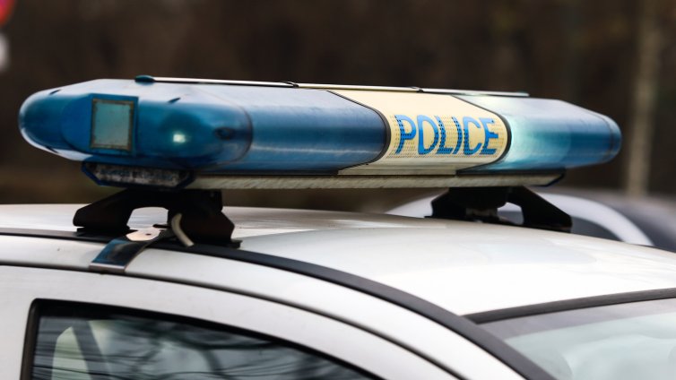 Хванаха баща и син на ГКПП "Дунав мост" със 7000 евро от телефонна измама