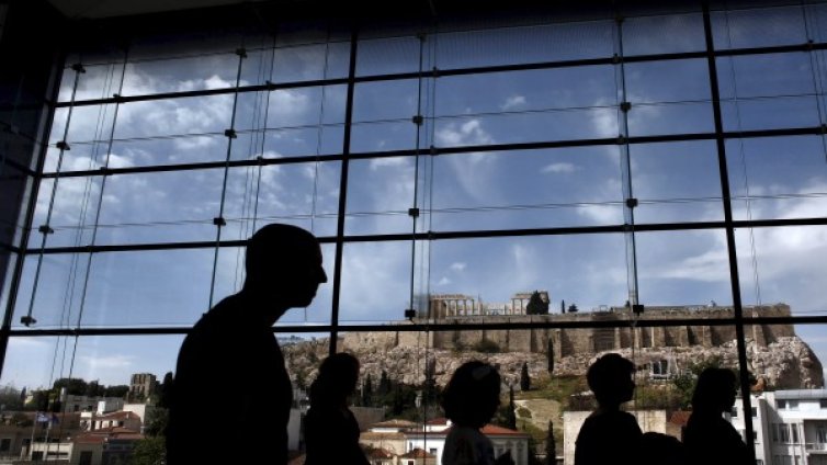 Градският транспорт в Атина безплатен до 6 юли