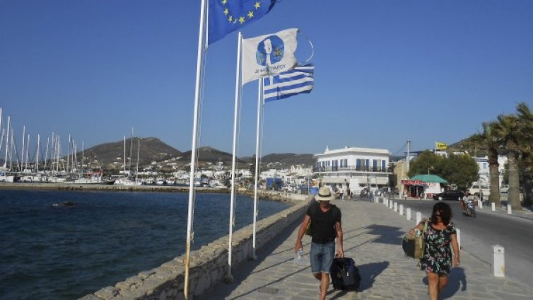 Бензин и кеш по гръцките курорти &ndash; тука има, тука не