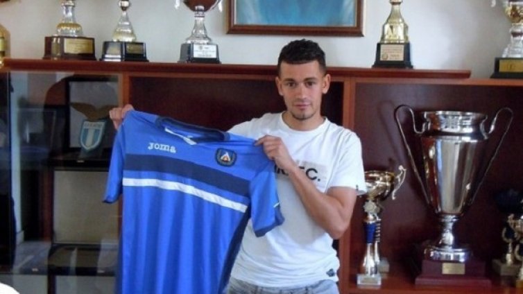 Двама нови подписаха с Левски само за ден