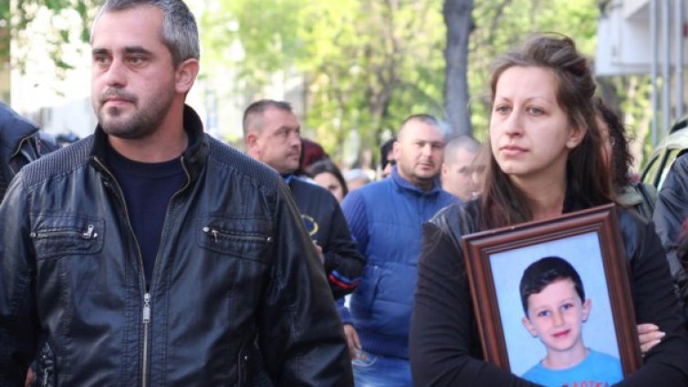 Тръгна делото за смъртта на малкия Петьо