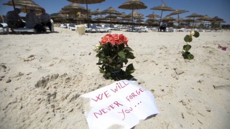 Президентът на Тунис обяви извънредно положение