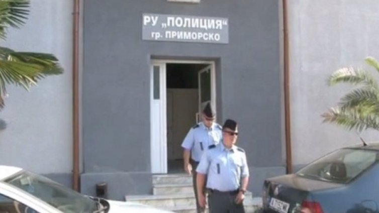 Чужди полицаи патрулират по родното море
