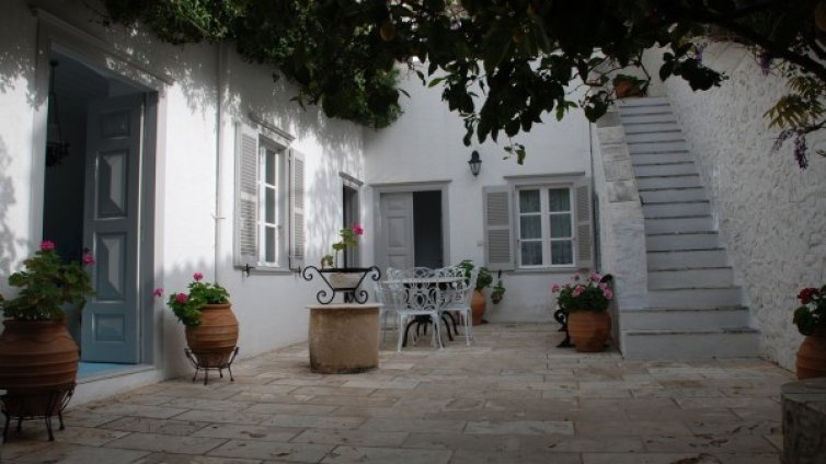 Брокери: Спад на цените в Гърция ли? Не!