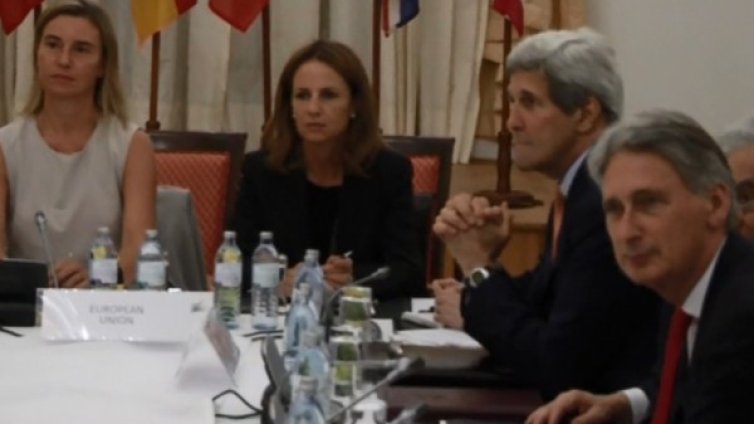 Западът не бърза с компромиса за иранската ядрена програма