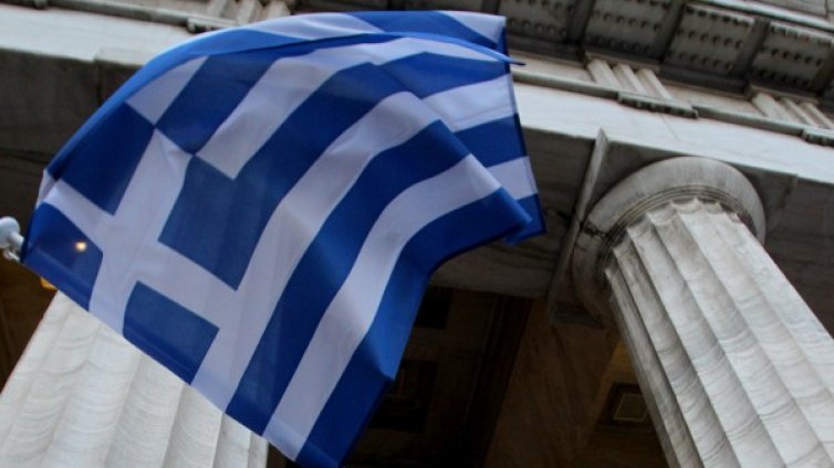 Още 2 месеца капиталов контрол на гръцките банки?