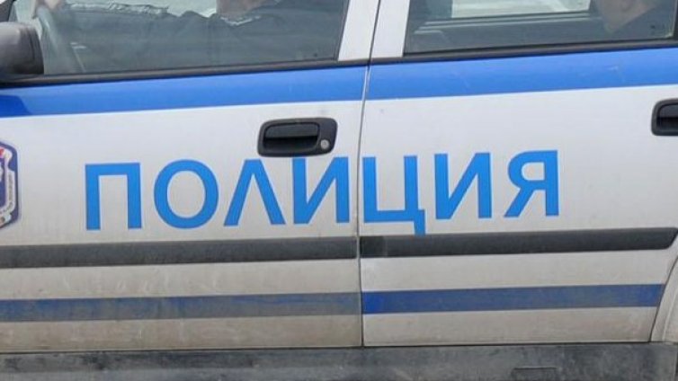 Задигнаха 3000 лева от автомобил във Врачанско