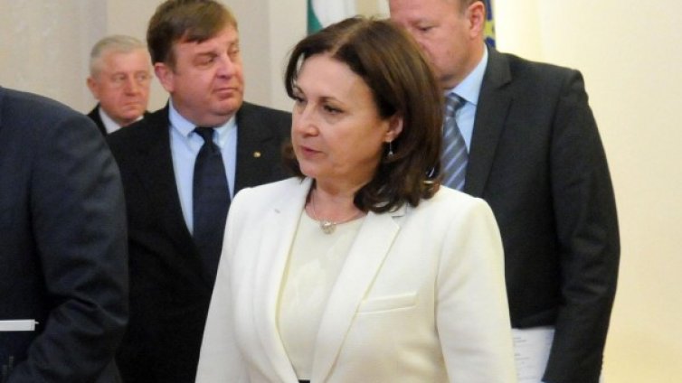 Бъчварова: България да подпомага Гърция?