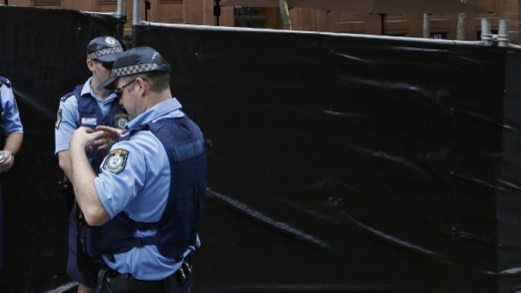 В Австралия пратиха в затвора бащата на 12-годишна младоженка