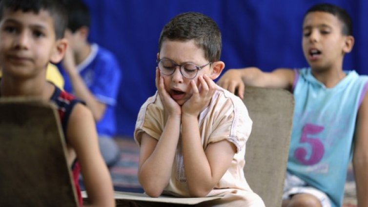 Измислянето на истории – игра или идентичност?