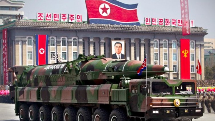 Сеул: Пхенян готви пускането на нова балистична ракета!