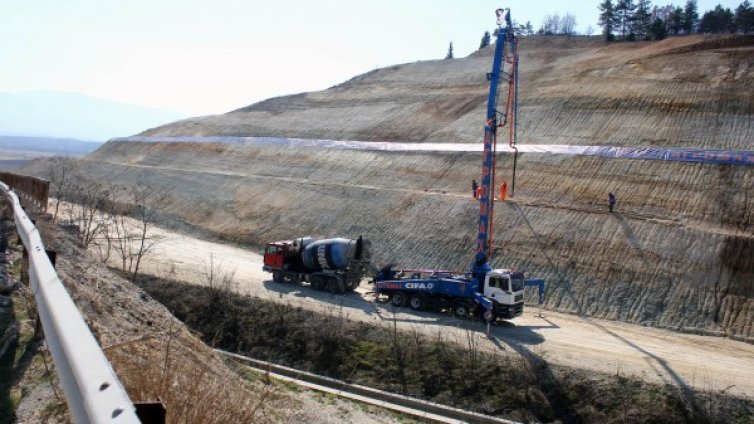 Петрички села с ултиматум заради разбити пътища