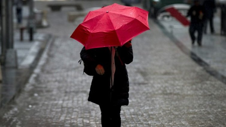 Облаци и дъжд ни спасяват от жегата! Днес 31&deg;