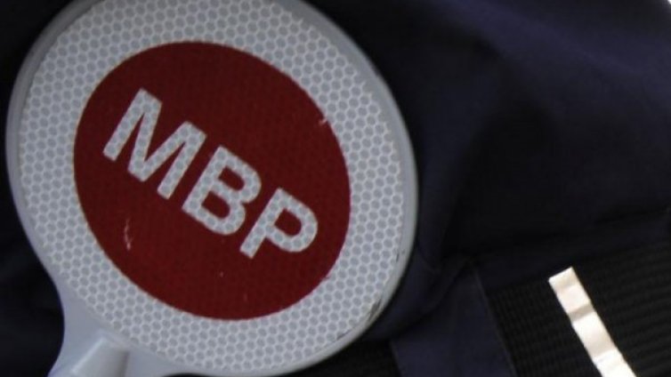 Полицаите с палки пак се връщат на пътя