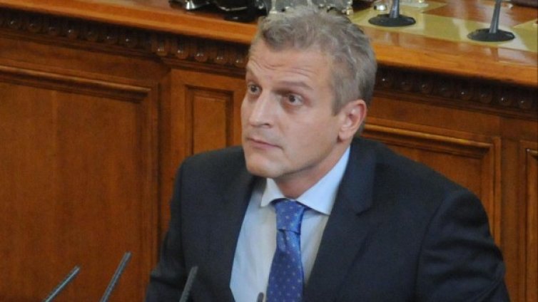 Москов отне лиценза на частна болница, източвала НЗОК