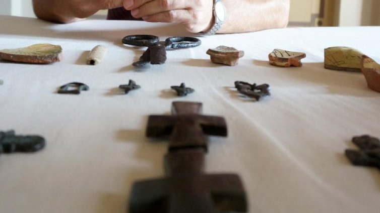 Какво крие крепостта Кастрици край Евксиноград?