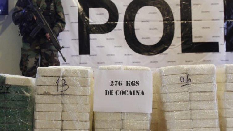 Перу ще сваля самолети, превозващи наркотици