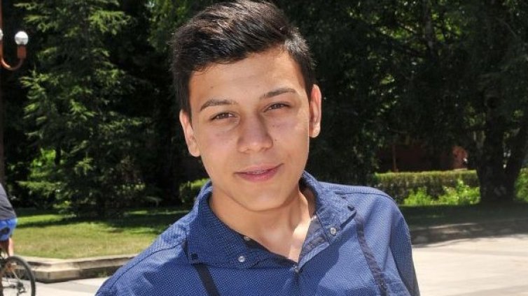 10 бона за 15-годишния Марсело да учи в Кеймбридж