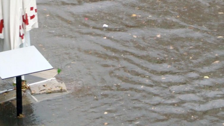 След поредния потоп: 40 наводнени къщи в Садово