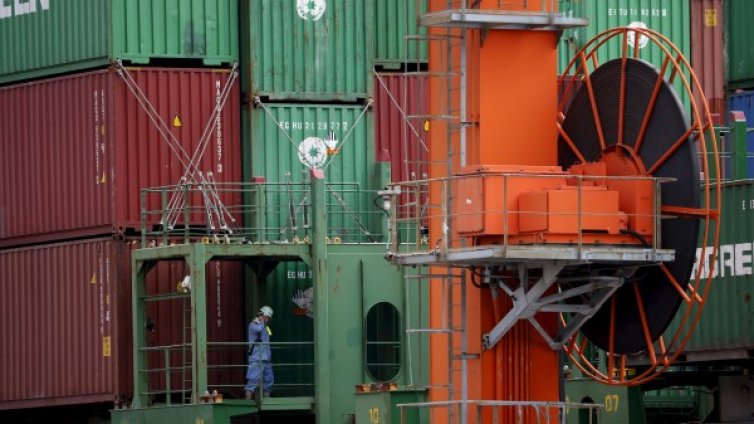 Световната търговия с най-голям спад от финансовата криза насам