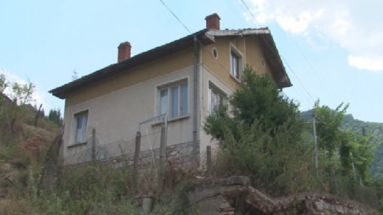 Баба Траяна, която се бори да остане вкъщи