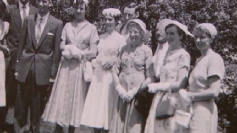 Животът в най-тайния култ: Без празници, но с куп гаври!